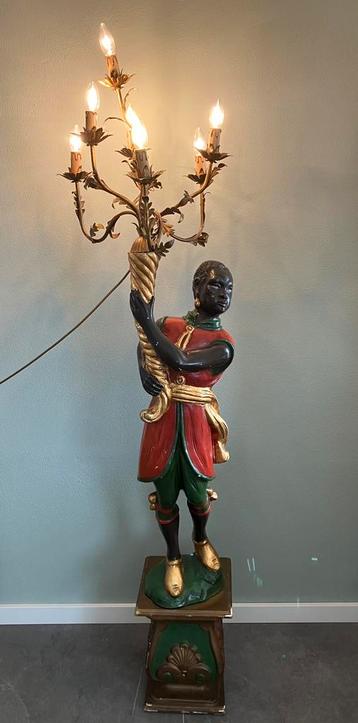 Blackamoor Vloerlamp, Antieke Houten Moor Lamp beschikbaar voor biedingen