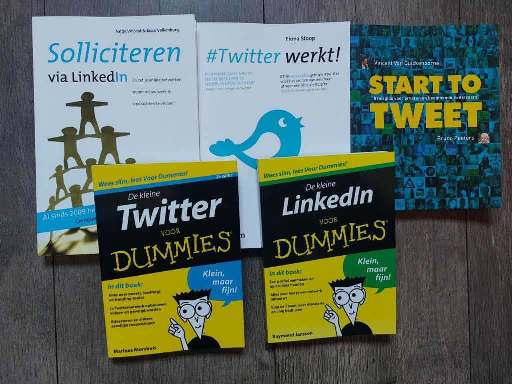 Alles over Linkedin X - Twitter - 5 boeken, Ophalen, Zo goed als nieuw
