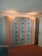 Kledingkast met verlichting, Gebruikt, 200 cm of meer, Met hangruimte, Ophalen of Verzenden