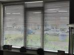 Jaloezie, Huis en Inrichting, Stoffering | Gordijnen en Lamellen, Ophalen, Zo goed als nieuw, 200 cm of meer, Grijs
