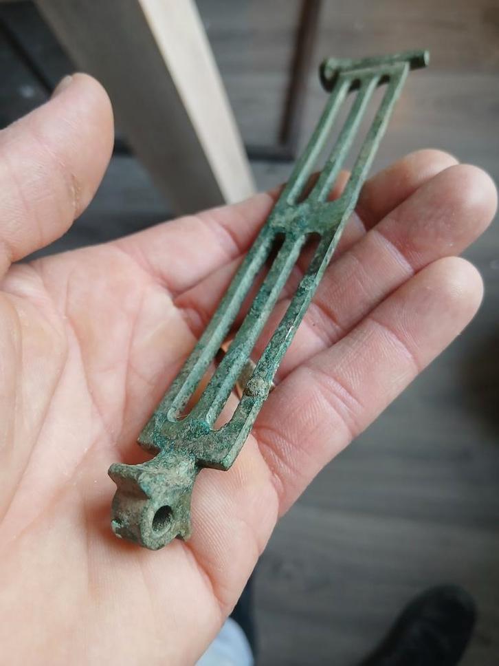 Bodemvondst - onbekende middeleeuwse vondst - 15e eeuw ?, Antiek en Kunst, Antiek | Koper en Brons, Ophalen of Verzenden