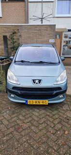 Peugeot 1007 1.4 2005 Grijs, Voorwielaandrijving, 1360 cc, 4 stoelen, 49 €/maand