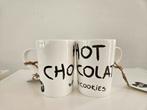 Riviéra Maison bekers met tekst "Hot chocolate with cookies", Nieuw, Overige stijlen, Ophalen of Verzenden