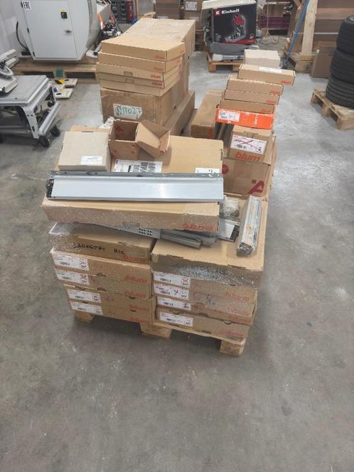 BLUM/Hafele, Doe-het-zelf en Verbouw, Hang- en Sluitwerk, Nieuw, Overige typen, Rvs, Ophalen