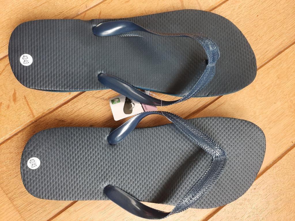 Teenslippers donker blauw - maat 42/43 - flip flops slippers, Kleding | Dames, Schoenen, Ophalen of Verzenden, Nieuw, Blauw