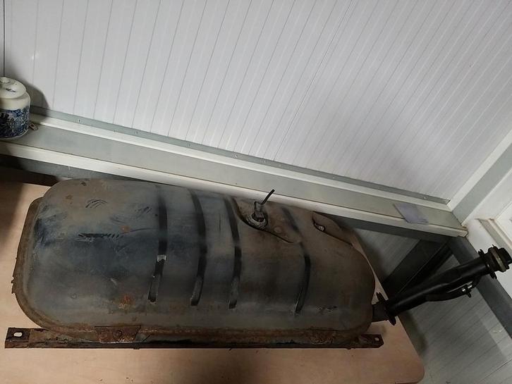 Brandstoftank Mercedes S124, Auto-onderdelen, Brandstofsystemen, Ophalen