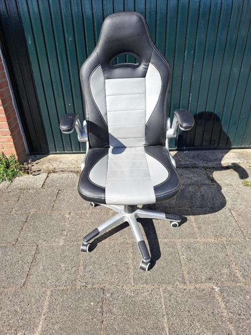 1 goede verstelbare grijze bureaustoel/gaming bureaustoel, Huis en Inrichting, Bureaustoelen, Gebruikt, Bureaustoel, Zwart, Gaming bureaustoel