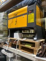 CO2-lasergraveer- en snijmachine, Ophalen, Zo goed als nieuw