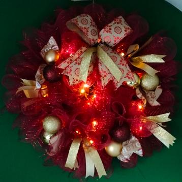 Mooie Kerstkrans met Verlichting beschikbaar voor biedingen