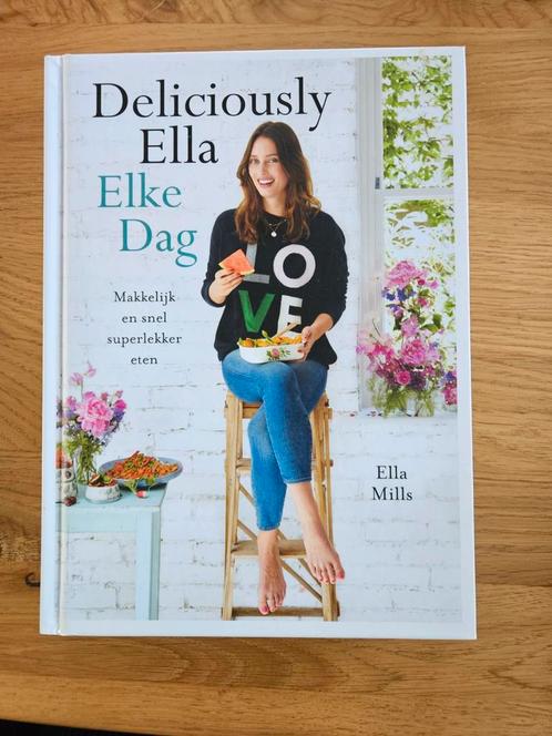 Ella Mills - Elke Dag Deliciously Ella, Boeken, Kookboeken, Zo goed als nieuw, Ophalen of Verzenden