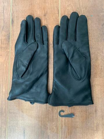 Defensie zwarte leren handschoenen  beschikbaar voor biedingen