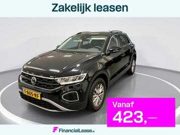 Volkswagen T-Roc 1.5 TSI 150pk DSG Life · Camera · Apple/A beschikbaar voor biedingen