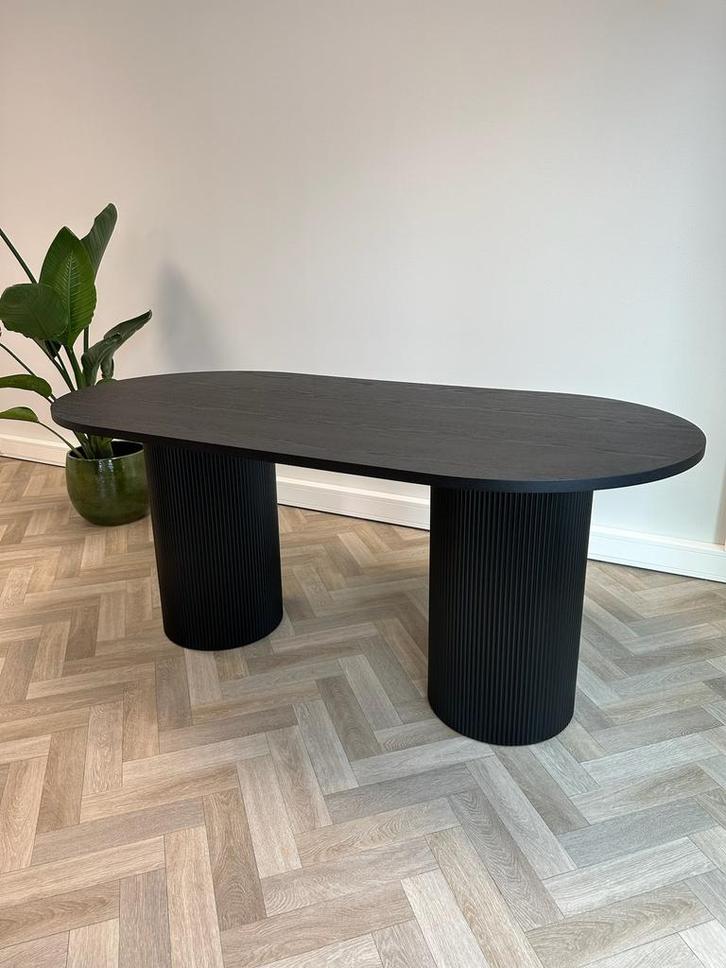Tafel Eettafel Zwart Ovaal Cilinder Poten OP=OP‼️, Huis en Inrichting, Tafels | Eettafels, Nieuw, 50 tot 100 cm, 200 cm of meer