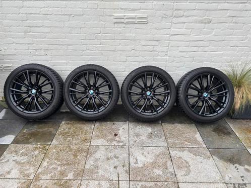 Bmw 3 serie (G20/G21) 796M 18 inch velgen met winterbanden, Auto-onderdelen, Banden en Velgen, Banden en Velgen, Winterbanden