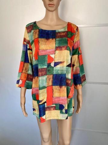 J244 Fleurige lange blouse maat 42=L top rood/blauw/groen beschikbaar voor biedingen