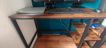 Bureau - Stijlvol en Praktisch beschikbaar voor biedingen