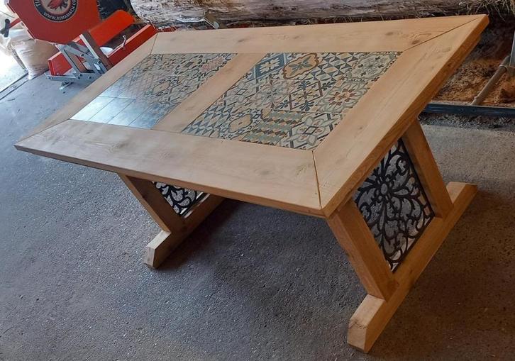 Tuintafel Ceder met Keramische Patroontegels, Tuin en Terras, Tuintafels, Nieuw, Rechthoekig, Hout, Ophalen