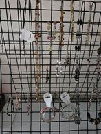 Sieraden, kettingen,armbanden  plusminus 35 stuks nieuw, Ophalen, Nieuw