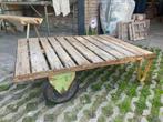 Oude industriële trolley / salontafel, Ophalen