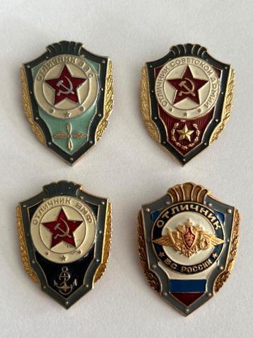 Sovjet / Russische militaire insignes – set van 4 stuks beschikbaar voor biedingen
