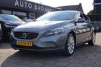Volvo V40 1.6 T3 MOMENTUM | NAVI | CLIMA | CRUISE | TREKHAAK, Voorwielaandrijving, Gebruikt, Zwart, 4 cilinders
