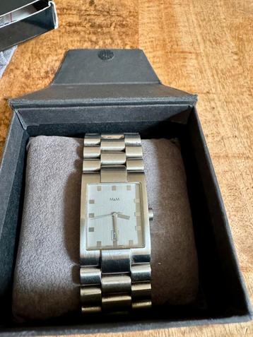 M&M swiss made horloge kast en band zelfde breedte. Full set beschikbaar voor biedingen