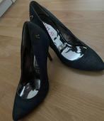 Mooie zwarte dames hakken pumps, Kleding | Dames, Schoenen, Pumps, Zwart, Ophalen of Verzenden, Gedragen
