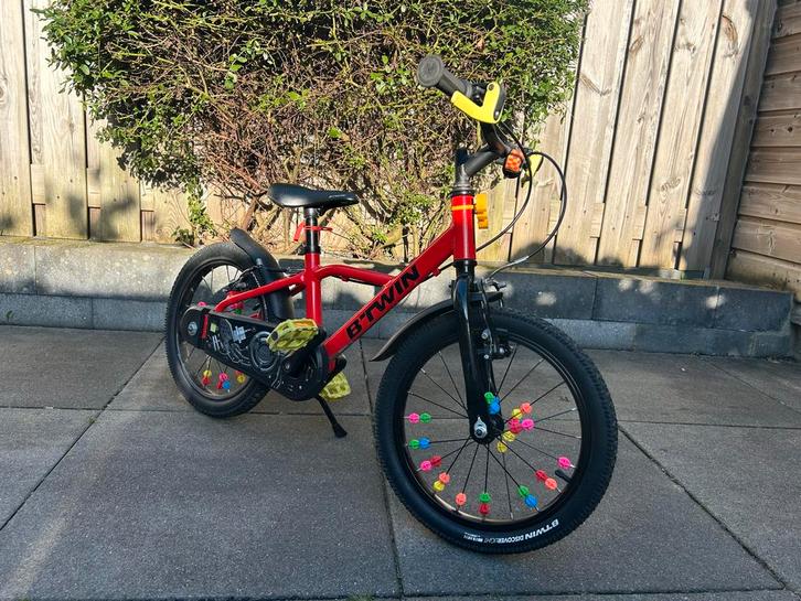 Stoere 16 inch Btwin kinderfiets met handremmen, Fietsen en Brommers, Fietsen | Kinderfietsjes, Gebruikt, Ophalen