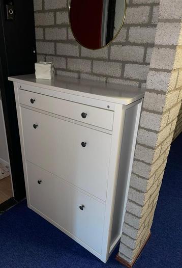 HEMNES schoenenkast wit - 2 vakken beschikbaar voor biedingen
