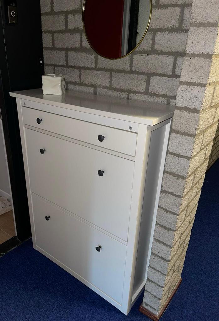 HEMNES schoenenkast wit - 2 vakken, Huis en Inrichting, Kasten | Schoenenkasten, Zo goed als nieuw, Ophalen