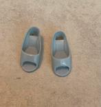 Sindy blauwe schoentjes, Verzamelen, Poppen, Ophalen of Verzenden, Gebruikt, Accessoires