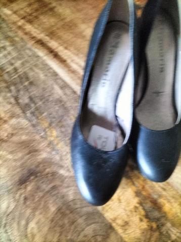 10 paar nieuwe en zgan dames schoenen  beschikbaar voor biedingen