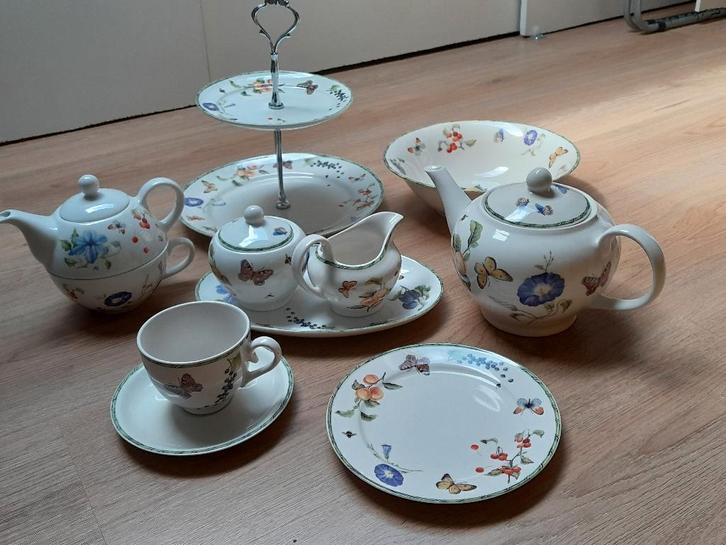 Janneke Brinkman, Fruit & Flowers divers serviesgoed., Huis en Inrichting, Keuken | Servies, Zo goed als nieuw, Kop(pen) en/of Schotel(s)