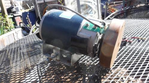 Leeson electromotor voor loopband f, Doe-het-zelf en Verbouw, Motoren, Gebruikt, Elektromotor, 1800 rpm of meer, Ophalen of Verzenden