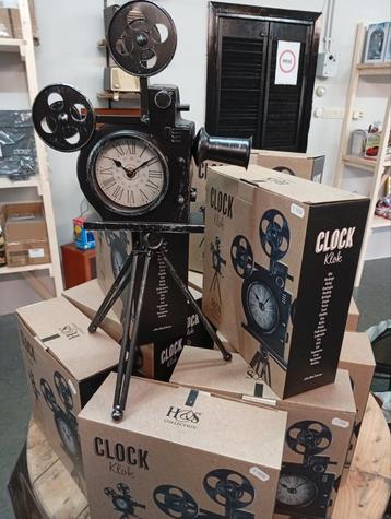 Mooie vintage camera klok  beschikbaar voor biedingen
