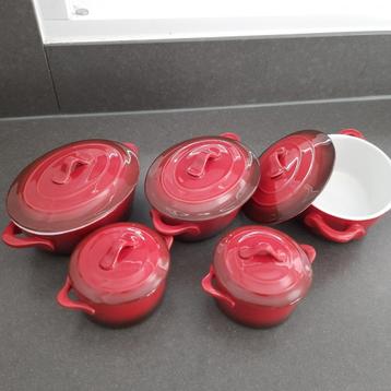 Ovenschaaltjes beschikbaar voor biedingen