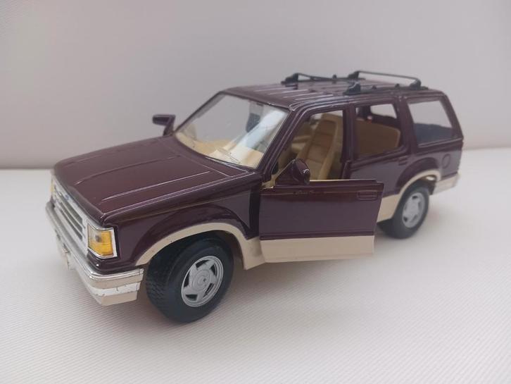 Maisto 1:24 Ford Explorer, Hobby en Vrije tijd, Modelauto's | 1:24, Gebruikt, Auto, Maisto, Ophalen of Verzenden