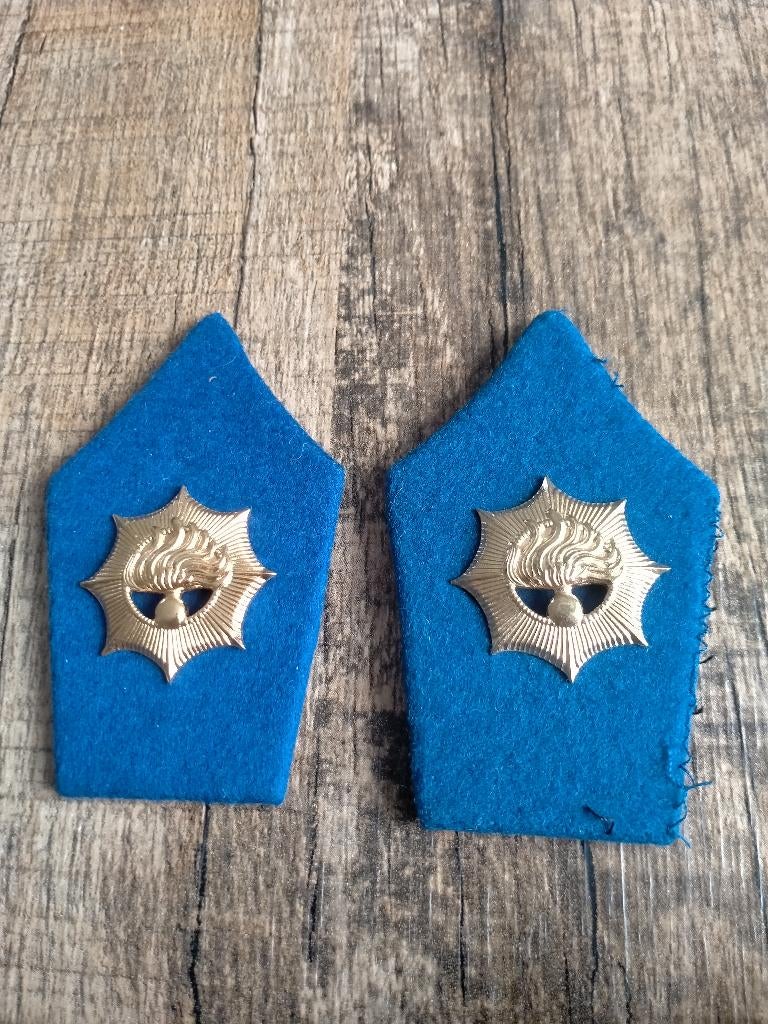 Rijkspolitie te water , kraagspiegels, Verzamelen, Verzenden, Overige soorten, Nederland, Embleem of Badge