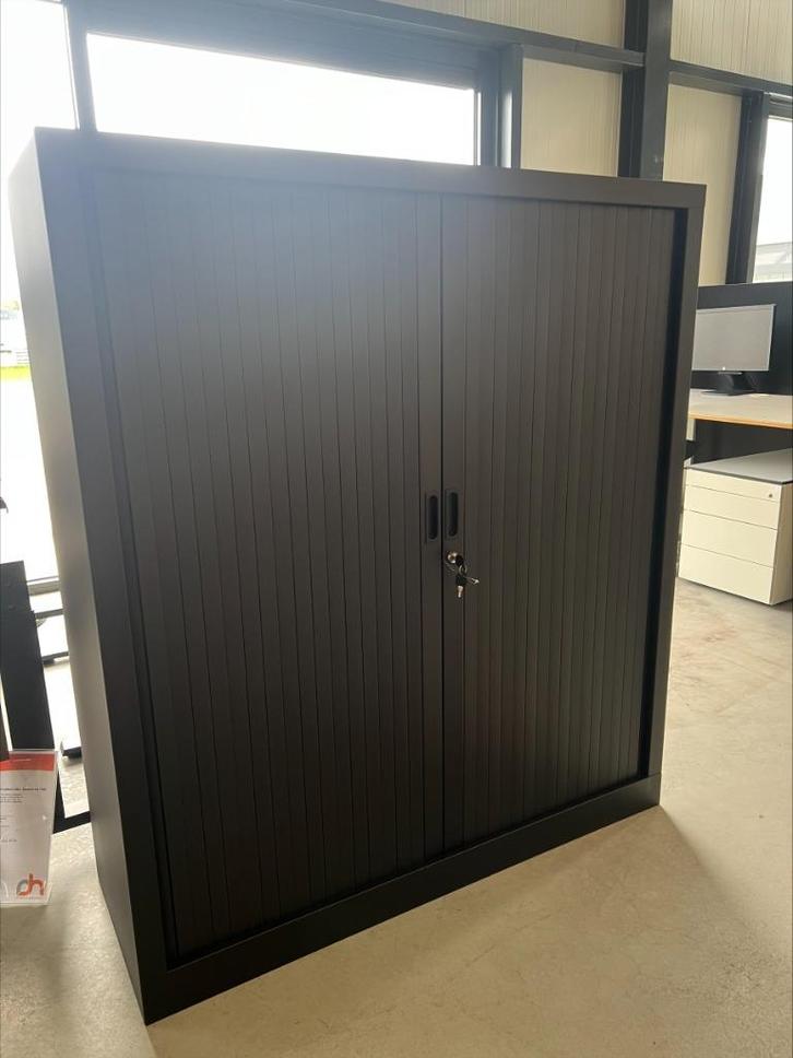 Nieuwe zwarte roldeurkast (transportschade), Huis en Inrichting, Kasten | Kledingkasten, Nieuw, 100 tot 150 cm, 100 tot 150 cm