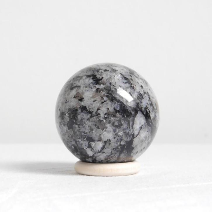 Roze toermalijn bol 6,5cm, Verzamelen, Mineralen en Fossielen, Mineraal, Ophalen of Verzenden