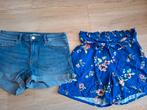 2 mooie korte broeken dames mt 38: H&M en Vero Moda!, Maat 38/40 (M), Kort, Blauw, Vero Moda