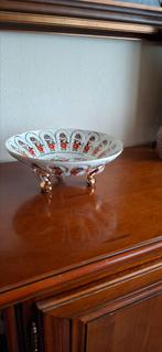 Mooie Turkse schaal op 3 voetjes, Ophalen of Verzenden, Gebruikt, Rond, Glas