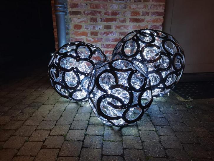 Hoefijzer bollen , hoefijzerkunst ,tuindecoratie, Tuin en Terras, Tuinbeelden, Nieuw, Abstract beeld, Metaal, Ophalen