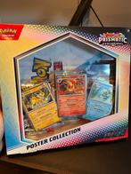 Prismatic Evolution Poster Collection, Hobby en Vrije tijd, Verzamelkaartspellen | Pokémon, Ophalen of Verzenden, Nieuw