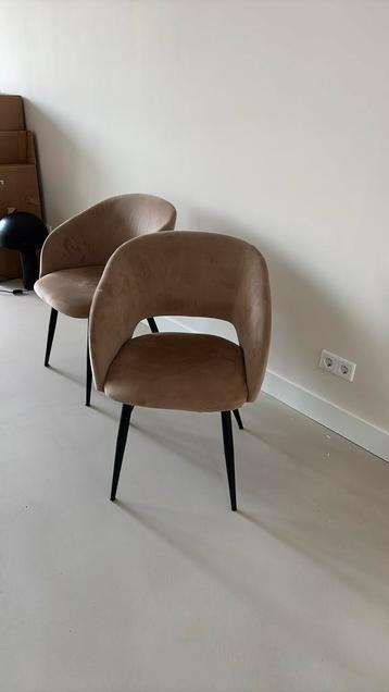 Stoelen eettafel beschikbaar voor biedingen