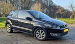 Volkswagen Polo 1.6 TDI 55KW 2010 Zwart Highline, Auto's, Volkswagen, Voorwielaandrijving, Parkeersensor, Stof, 74 pk