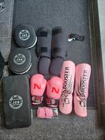 6 oz bokshandschoenen, kickboxen, boxen, nikko, Ophalen of Verzenden, Zo goed als nieuw, Bokshandschoenen