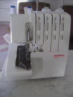BERNINA 700D – overlock machine, Hobby en Vrije tijd, Ophalen of Verzenden, Zo goed als nieuw, Lockmachine, Bernina