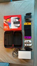 Nintendo Switch Oled, Spelcomputers en Games, Zo goed als nieuw, Met 3 controllers of meer, Met harde schijf, Switch OLED