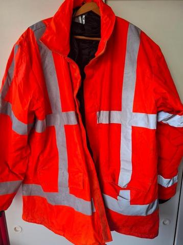 XL werkjas met RWS reflecterende strepen en uitneembare voer beschikbaar voor biedingen